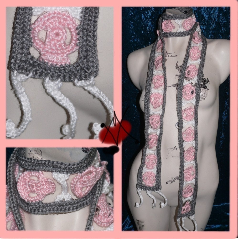 Skeltons in the Closet Scarf pattern PDF