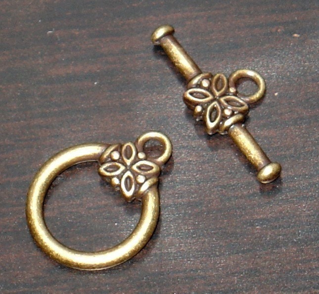 Antiqued Gold-plated brass toggle Clasp - 10 sets