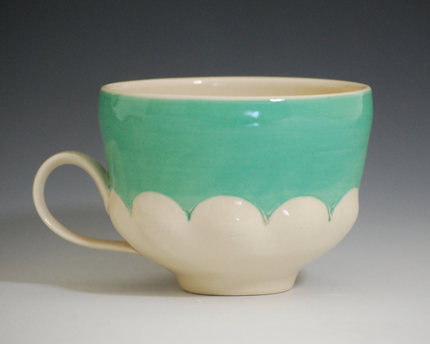 jade scallop cup