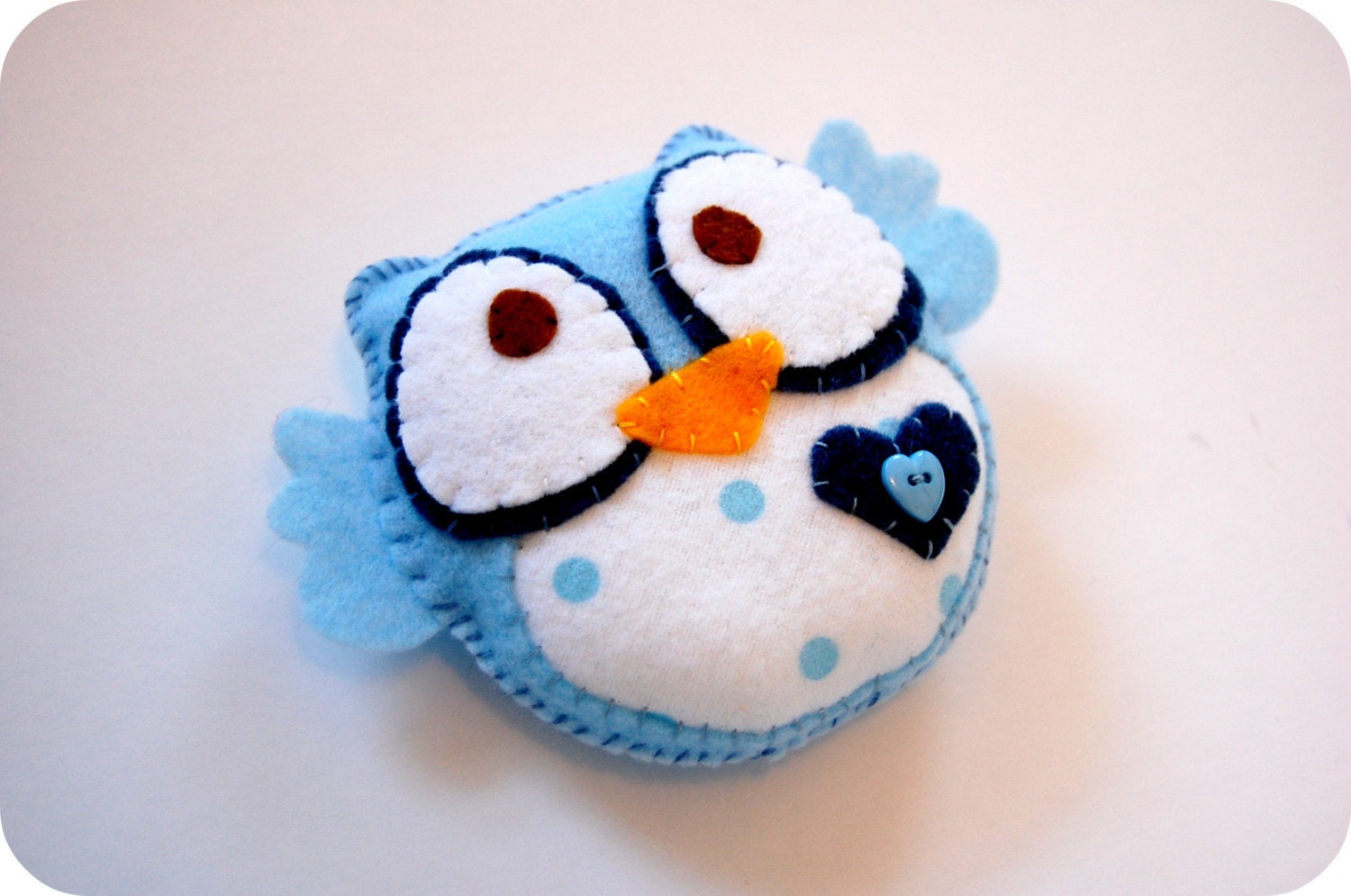 Owl in baby blue and polka dots