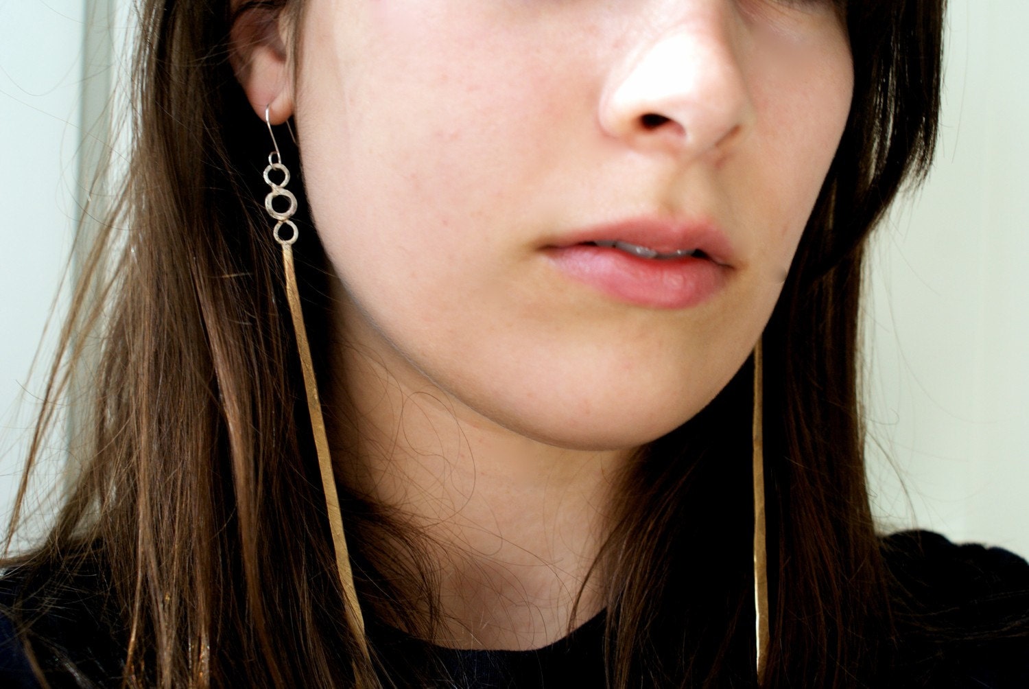 Long Linear earrings in Brass