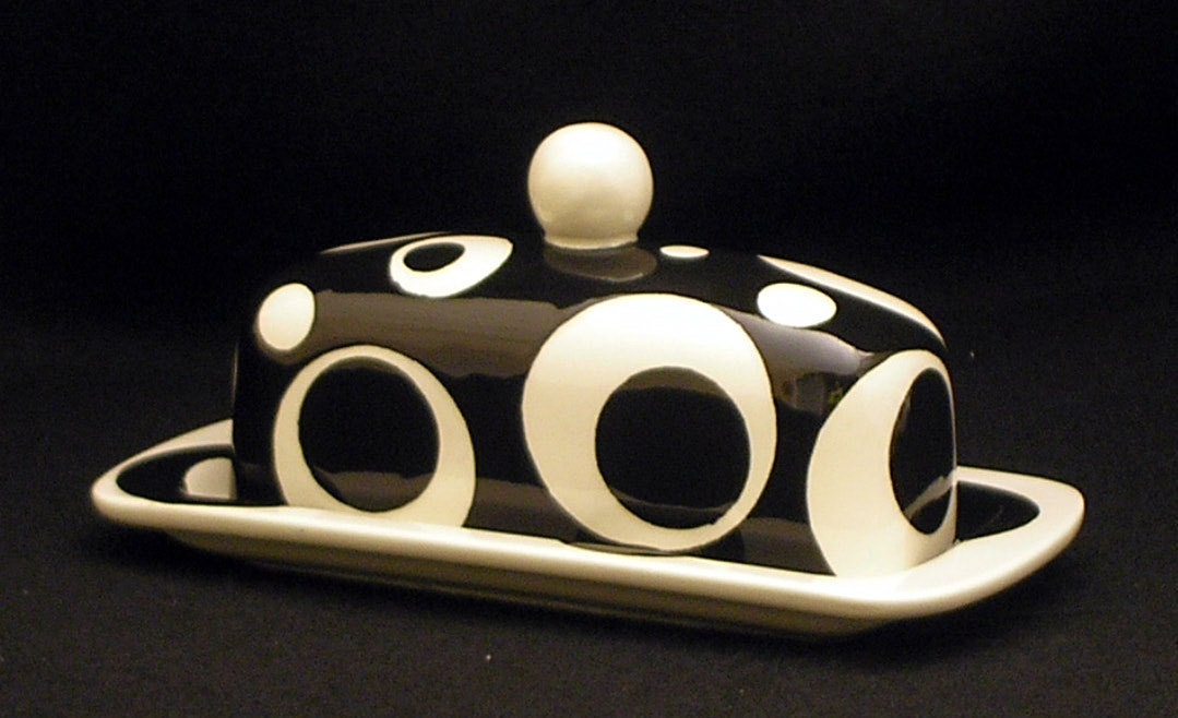 Butter Dish.Solid Black and White Circle Knobbed Butter Dish. Black. White. Dot. Butter. Dish. Tray. Handmade by Sara Hunter Designs.
