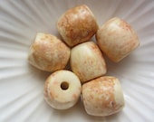 6 Vintage Lucite Coral Sponged Barrel Beads SS105
