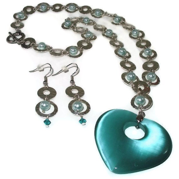 Tranquil Heart Necklace and Earrings Set