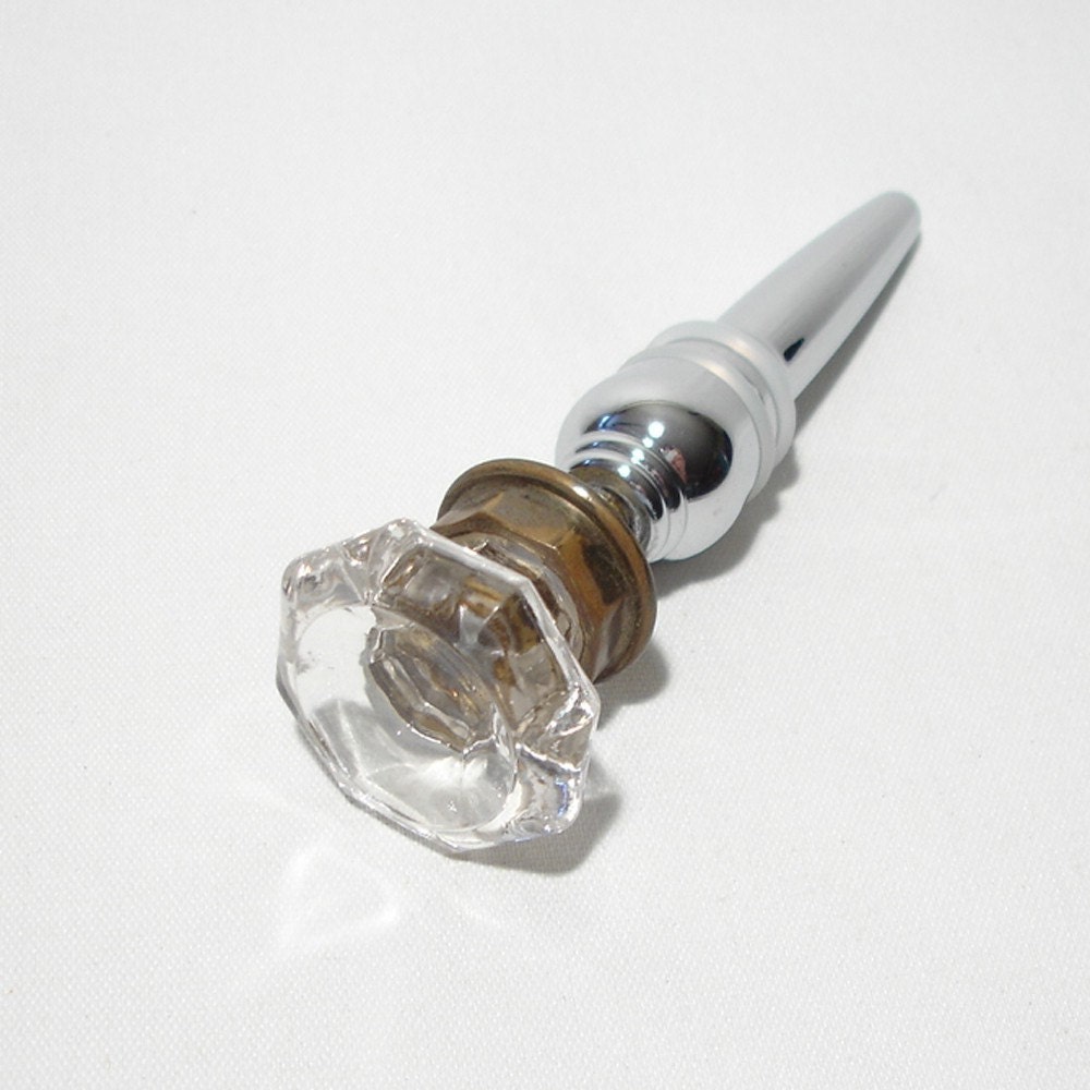 Wine Bottle Stopper - Upcycled Antique Glass Pull Knob