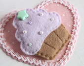 Sweet Pastel Cupcake Star Brooch - lilac version