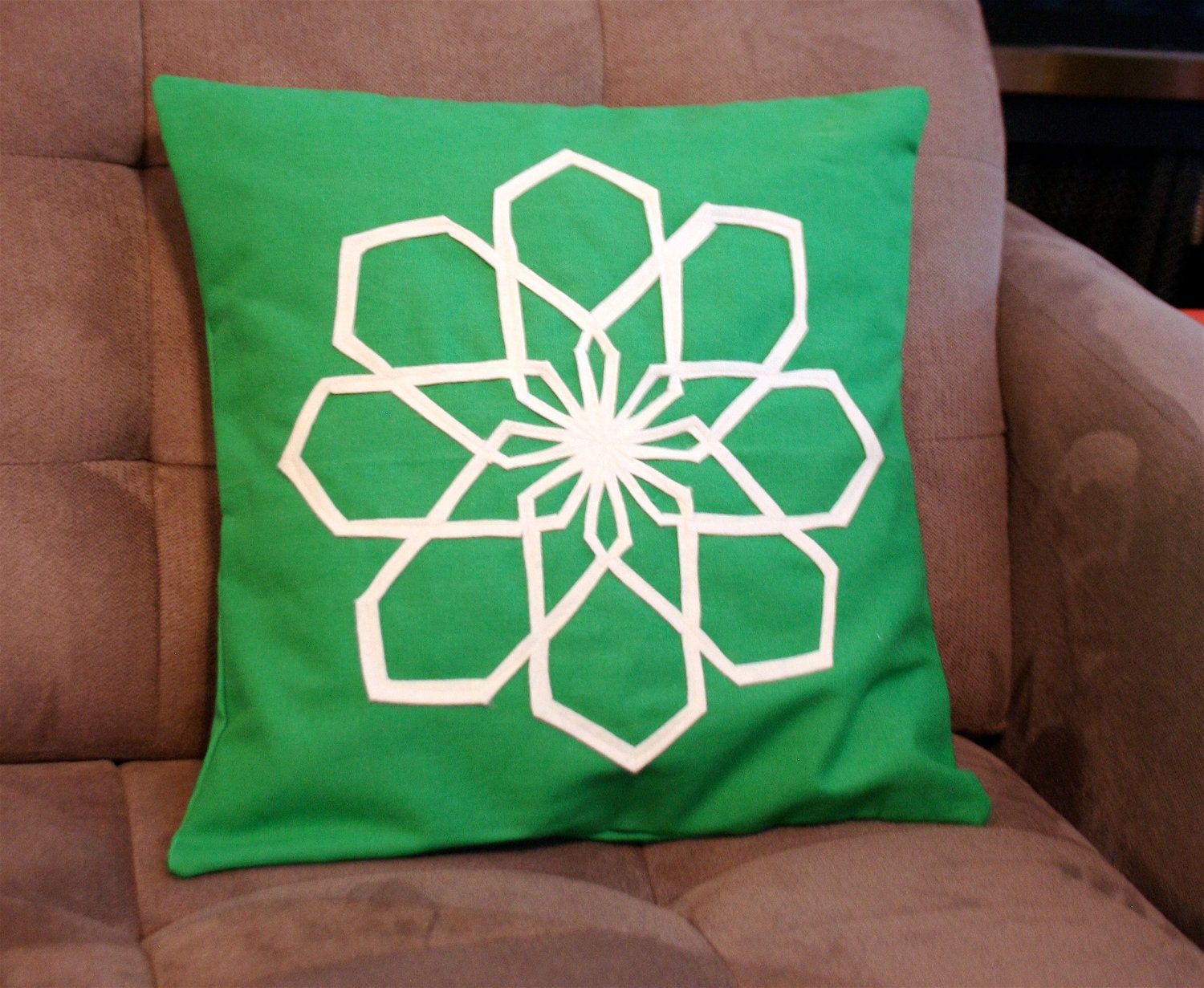 Geo Modern Flower Pillow Cover in Grass Green
