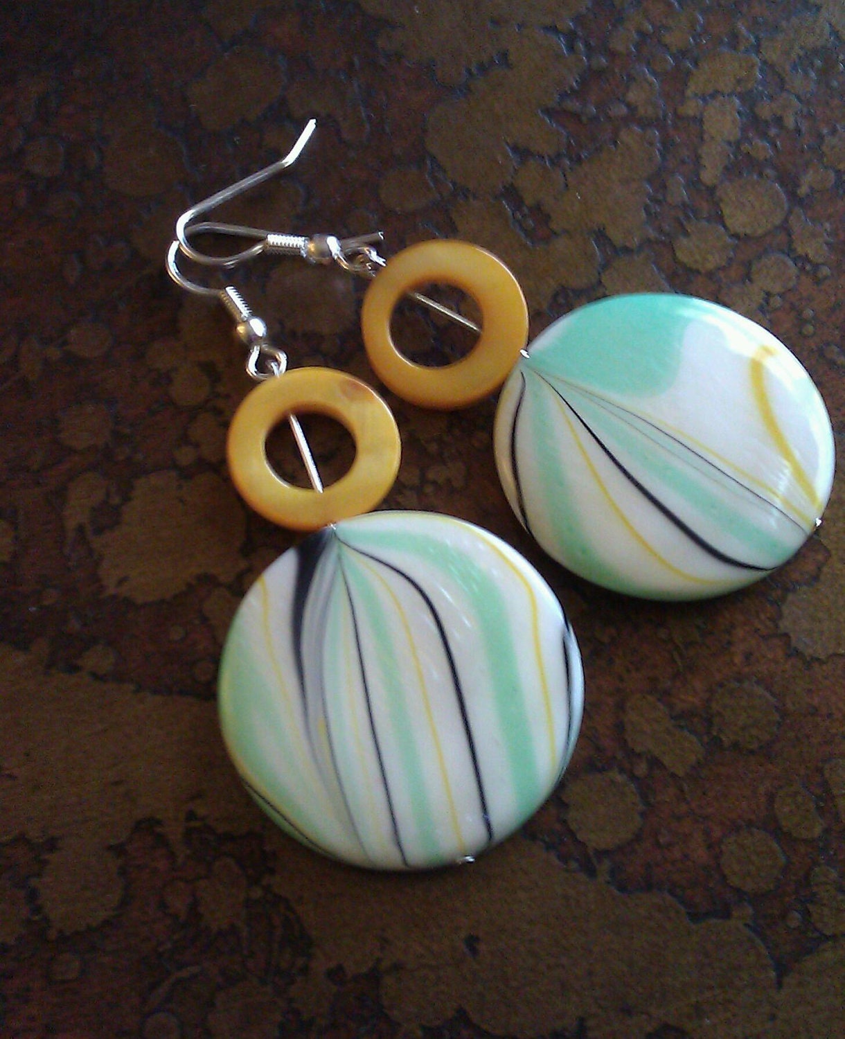 Mint Swirl Mother of Pearl Beaded Dangle earrings
