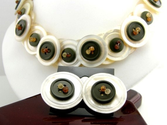Mother of Pearl Stud Earrings Green Button