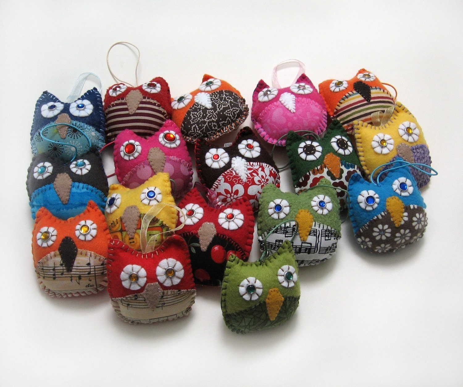 3 Party favors Owl Ornaments - Made to Order