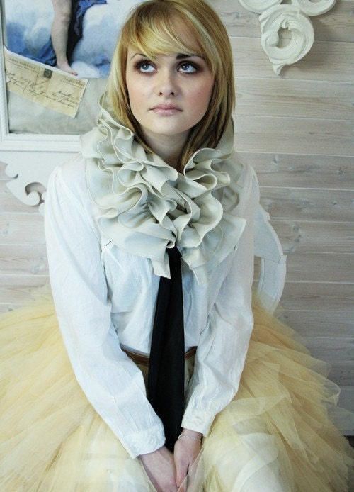 Le Coquette Ruffled Scarf