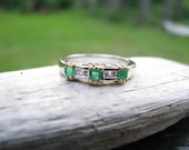 Striking Vintage 18K Gold Natural Emerald and Diamond Band Ring, 4.45 grams - Franziska
