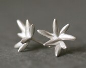 7 Petal Bud Earrings in Sterling Silver