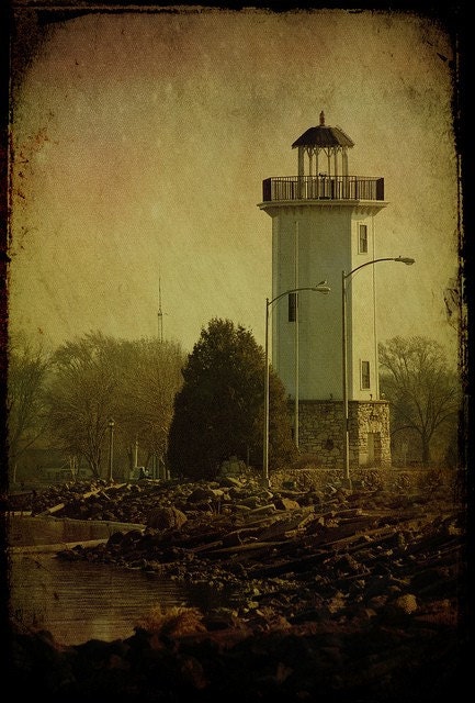 Fond Du Lac Lighthouse - 8x12 - Home Decor