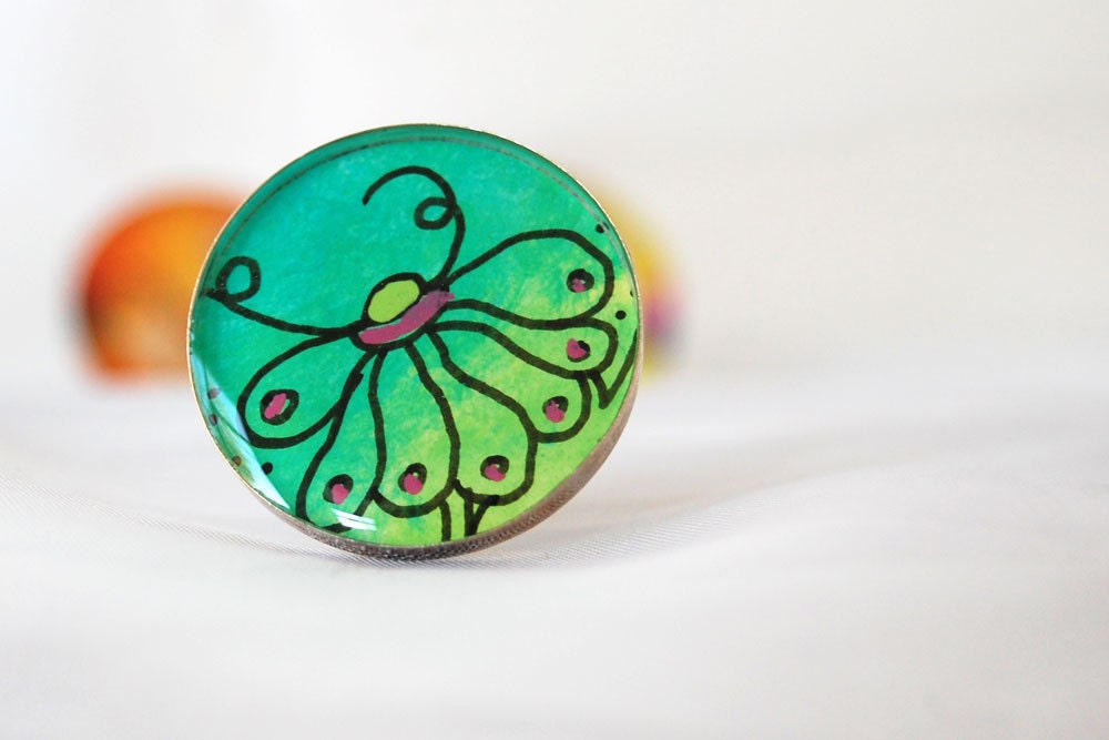 Green Flower Ring - Original painting set in resin