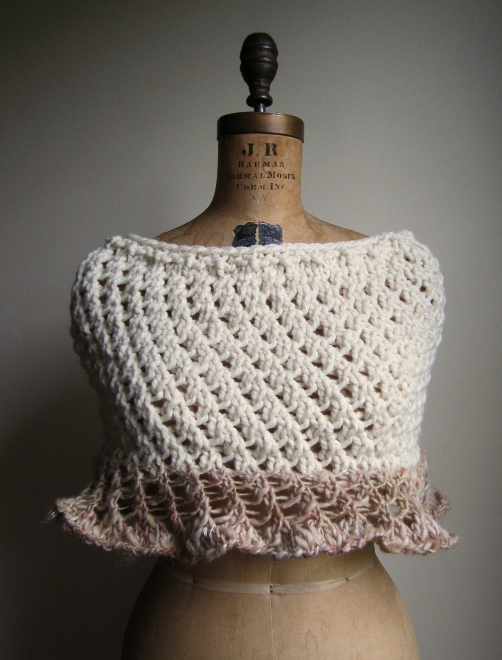 Trellis Capelet. Cream. Brown. Rose.