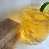 Cerveza Con Lima Body Bar (Beer soap)