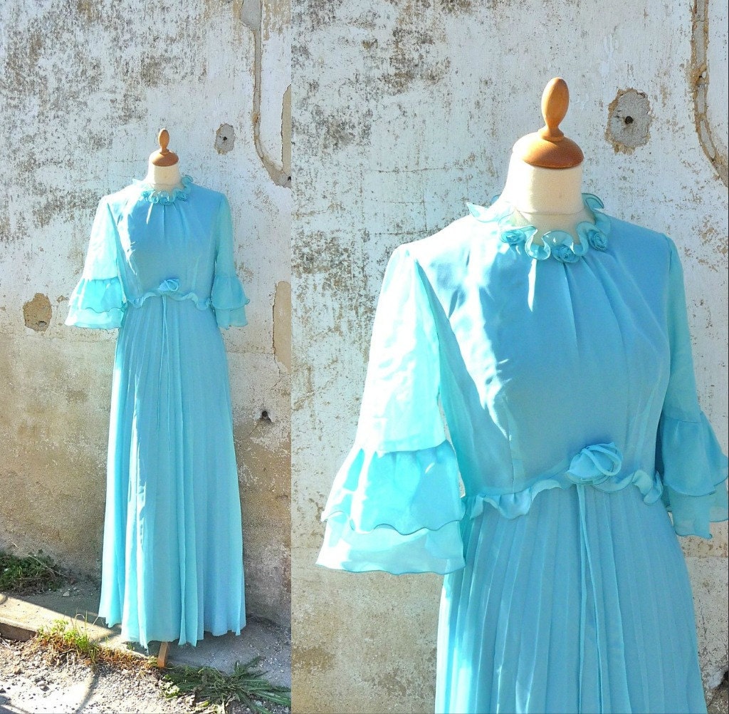 1960s Mod dress chiffon soft blue pleated size S