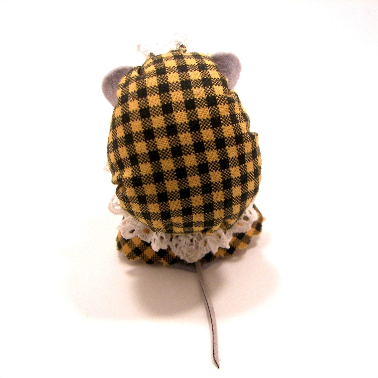 Daffodil Mouse..one of the sweet felt Springtime Mice from Warmth