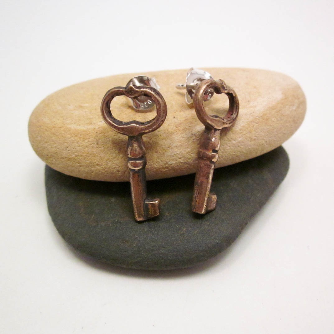 Mini Key earrings