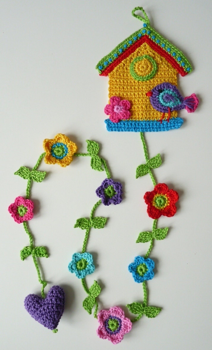 Pattern Birdhouse Wallhanger