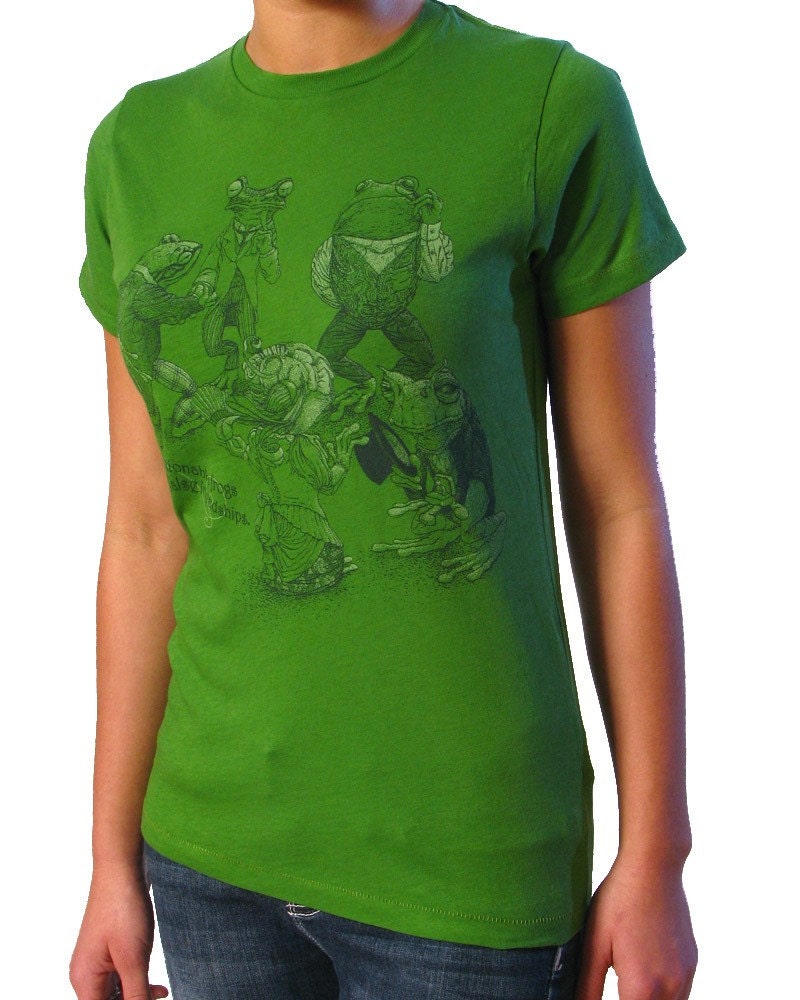 Fashionable Frogs T-shirt on Earth Green - Women's Tee Shirt XS S M L XL 2XL 3XL 4XL