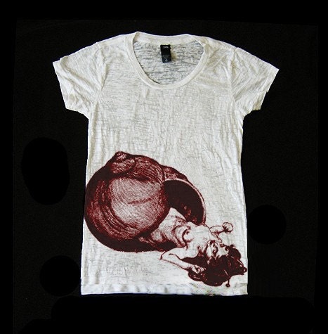 Wmns Burn Out Tshirt in White feat. l'Coquille print in Deep Red