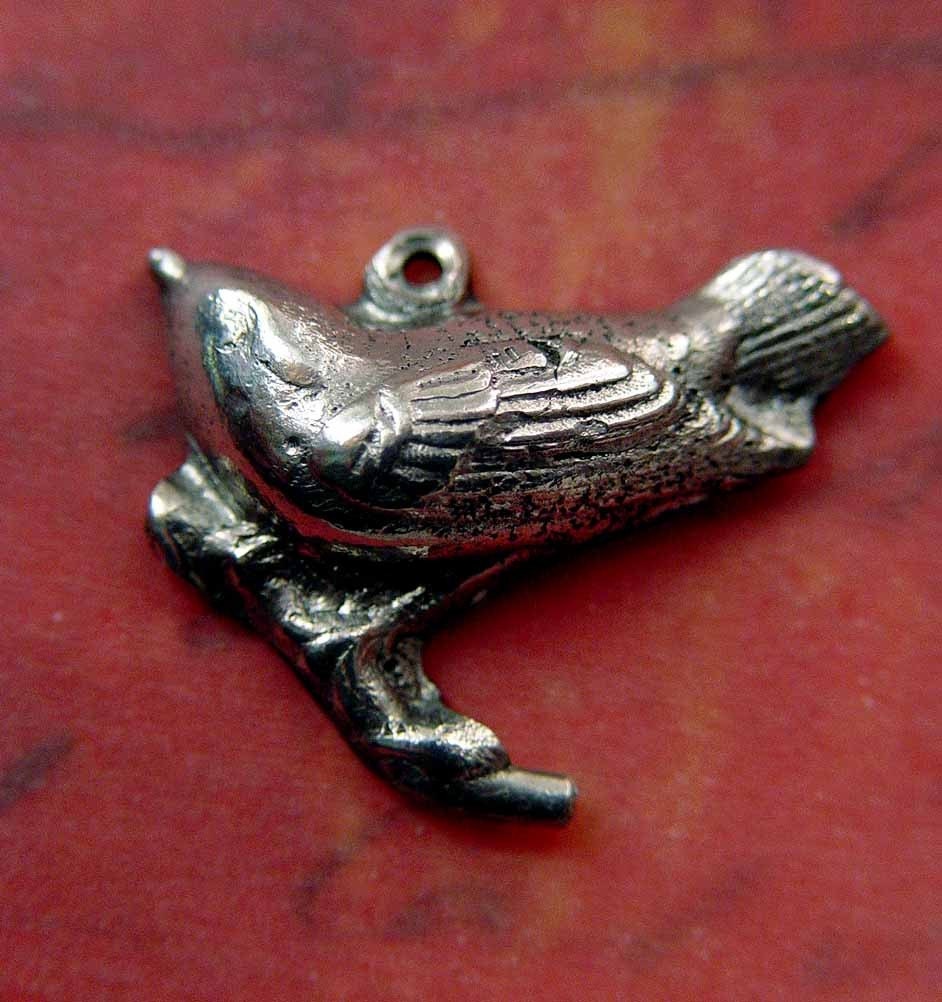 SALE SPRING - Nightingale Charm Pewter Dark Patina Bird