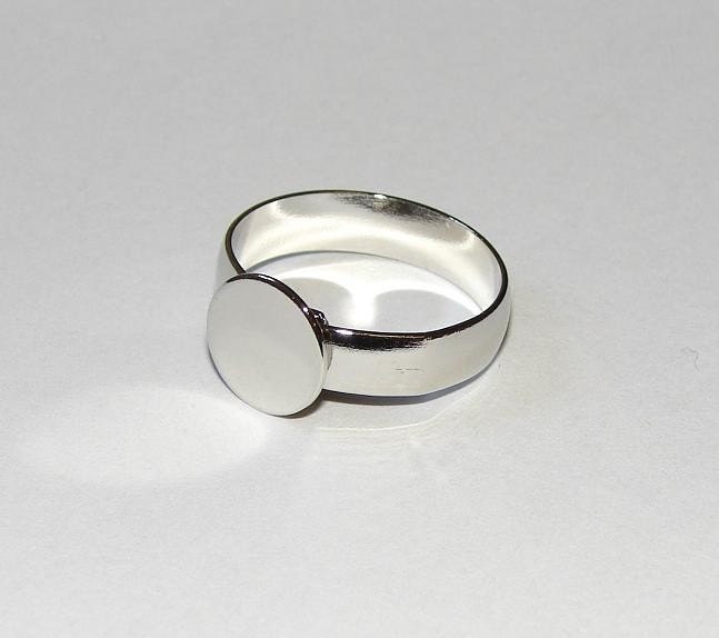 Ring Blanks - 10 NICKEL FREE Med-Large Size Style 3 Silver Tone Adjustable Ring Blanks --With 10mm Glue Pad