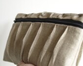 mini-zip       natural with wavy pleats