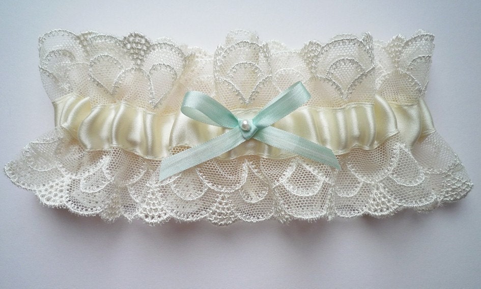 Deco embroidered tulle garter