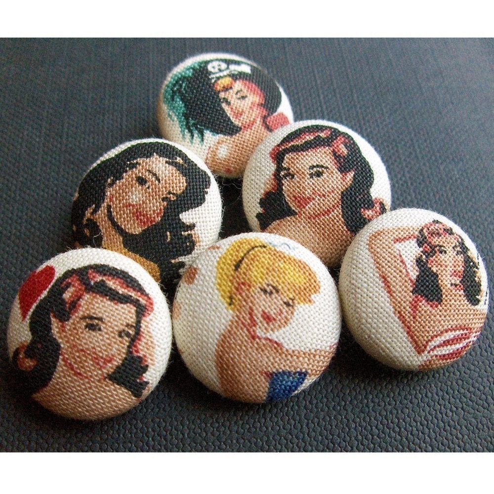 Retro Pin Ups Fabric Covered Boutique Buttons