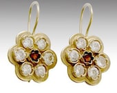 Yellow gold earrings with zircones and garnets - Flowers in lavender
