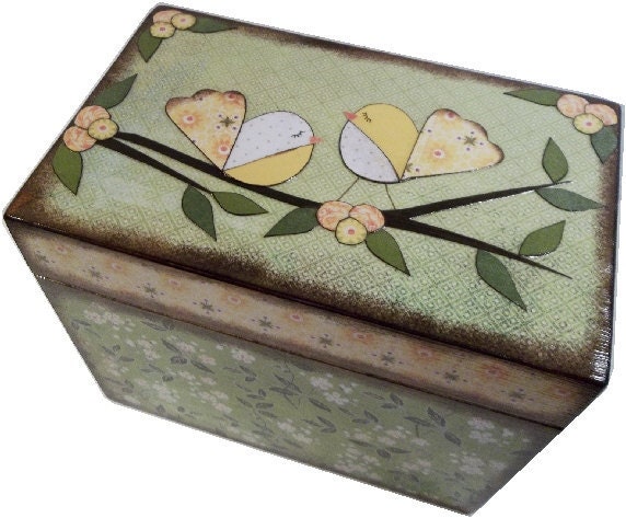 Recipe Box  Custom  MADE To ORDER  for 4x6 Cards - Bird Recipe Box---Handcrafted Box LARGE Wood Box