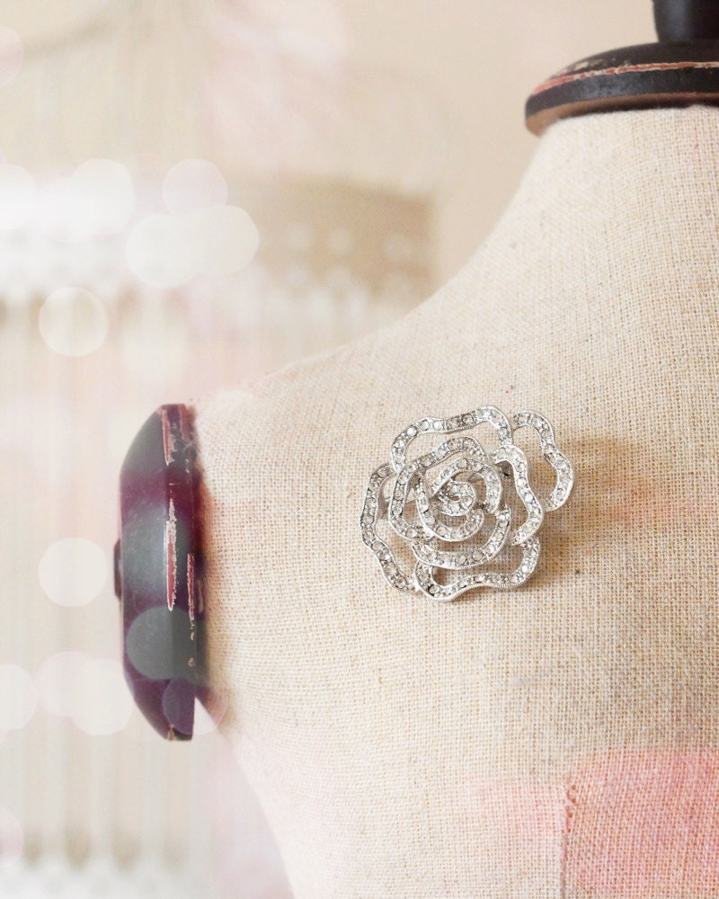 Vintage Inspired Sweet Camelia Brooch with Clear Rhinestones