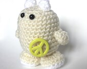 Amigurumi Cream Serenity
