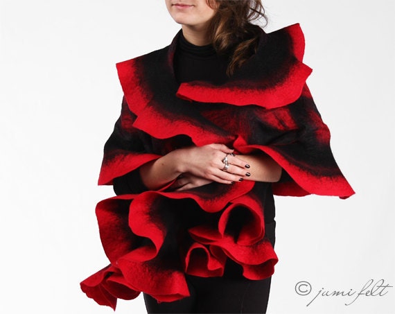 Felt Scarf - Wavy ruffled Shawl - Carmen passion - Handmade wool and silk