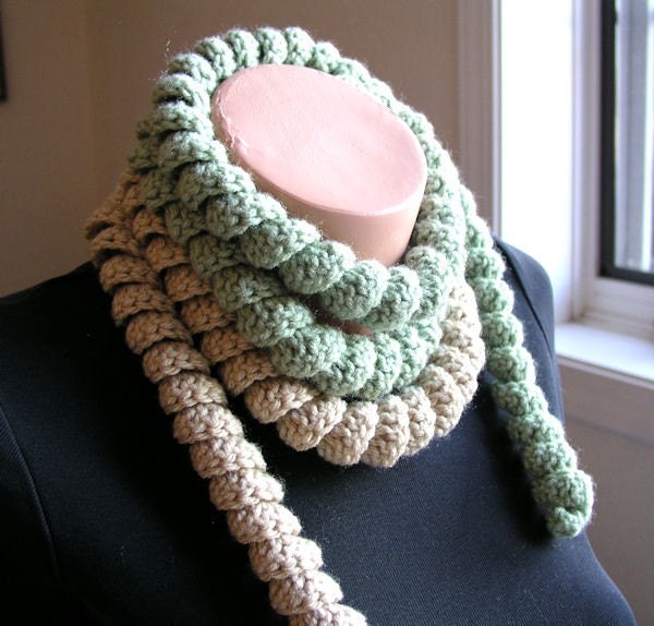 Curly - Q spiral scarf - 2 tones