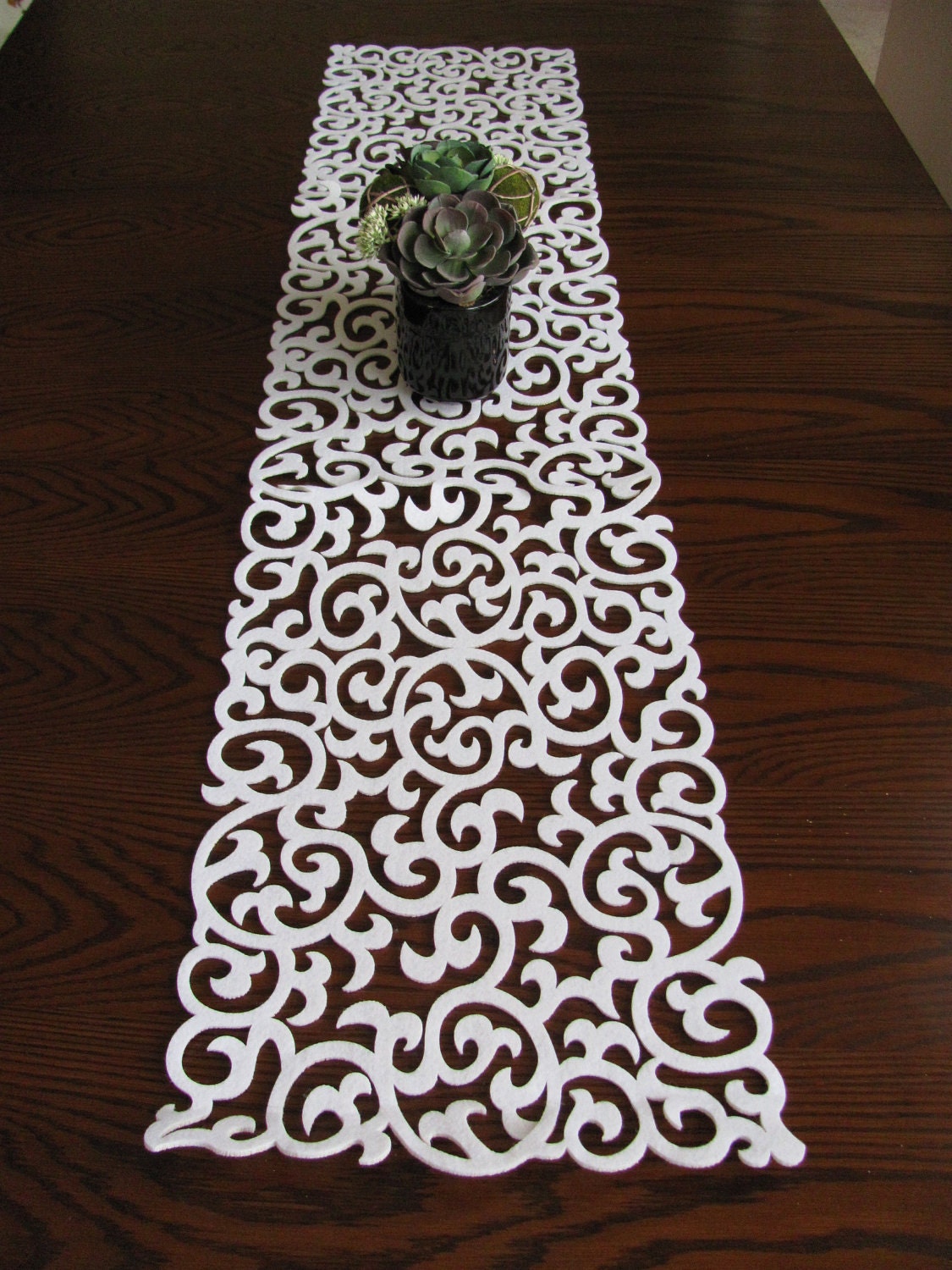 white modern pattern thick cut out felt table runner