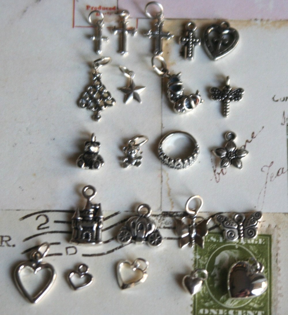 child's chunky style. Elegant Pearl Princess Heirloom Bracelet with personalization and charm