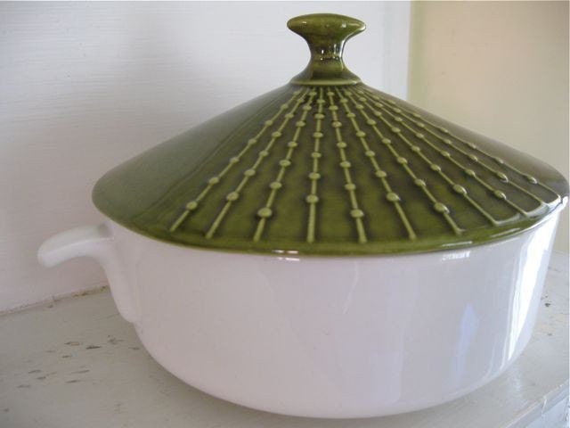 Mid Century Modern - Covered Casserole