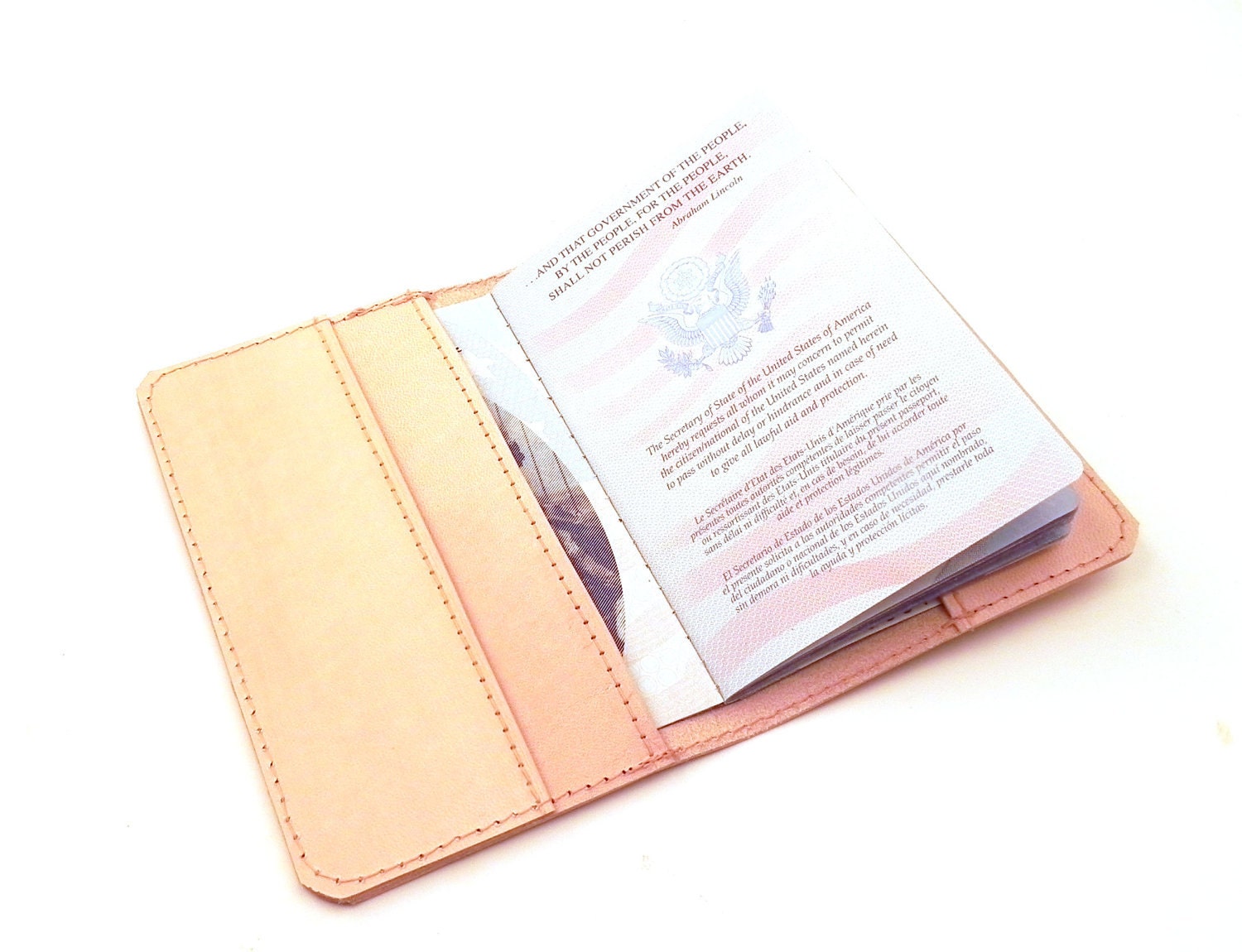 Passport Cover Leather - Alice in Wonderland.