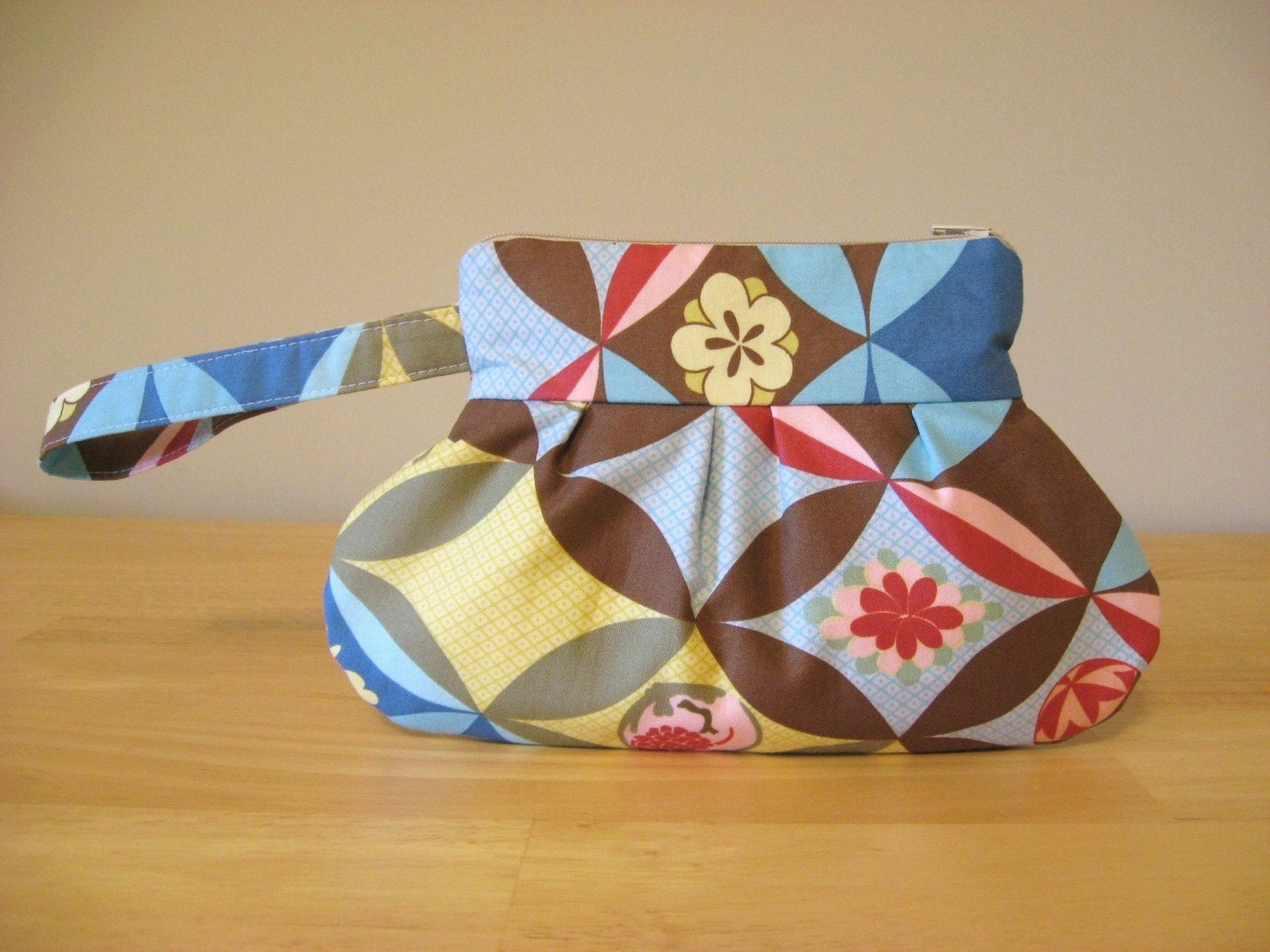 Sweet Pea Zip and Go Wristlet  Amy Butler fabric