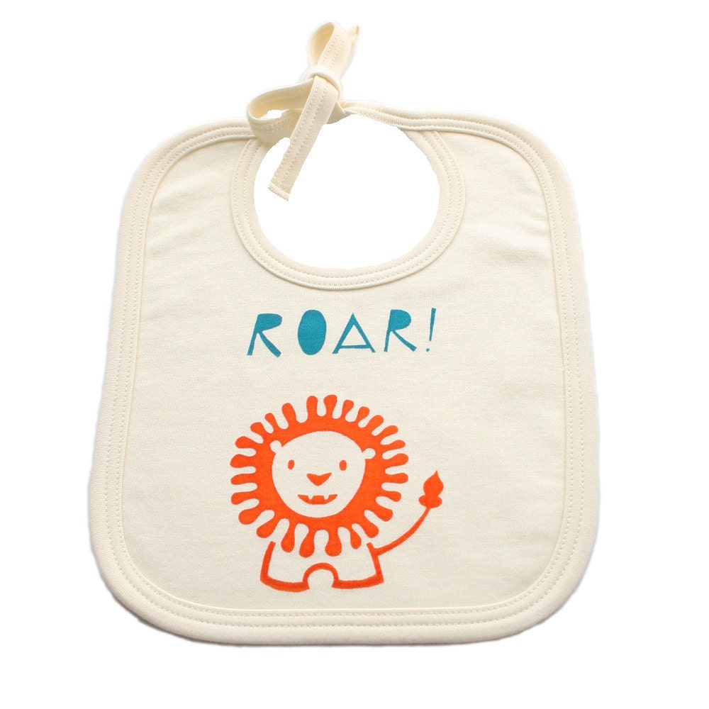 Friendly Little Lion organic cotton bib