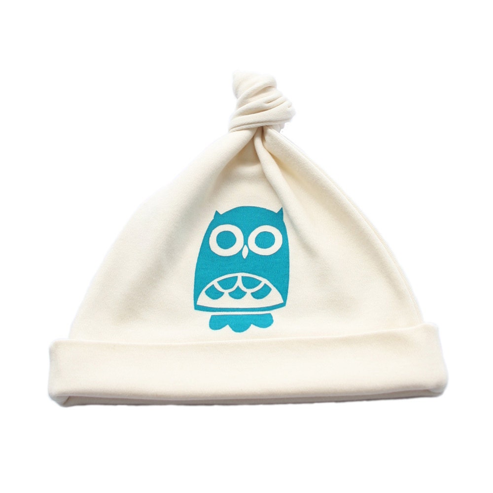 Owl print organic cotton baby hat