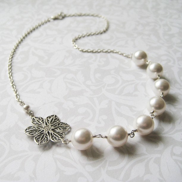 Necklace - FILIGREE FLOWER  and White Pearl