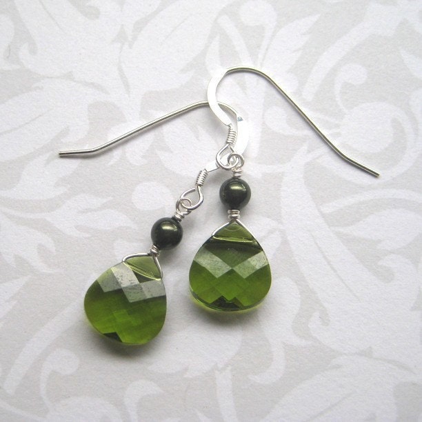 Earrings - OLIVE GREEN Swarovski Crystal Tear Drop
