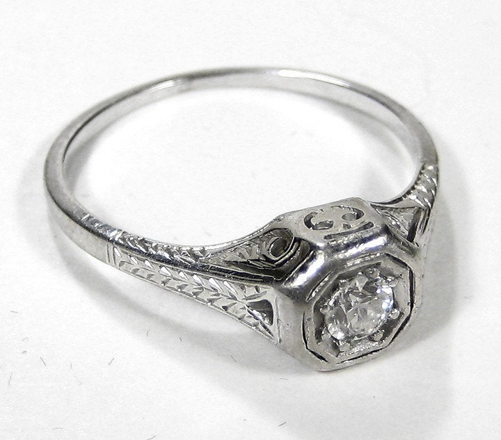 Antique 18K White Gold Art Deco DIAMOND ENGAGEMENT or Wedding Ring - Filigree Band 0.30 Ctw - Dated 1918 - GORGEOUS - Offered by edmdesigns