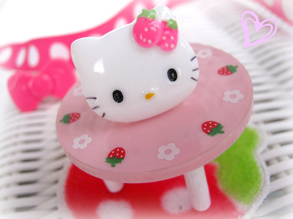 Strawberry hello kitty ring