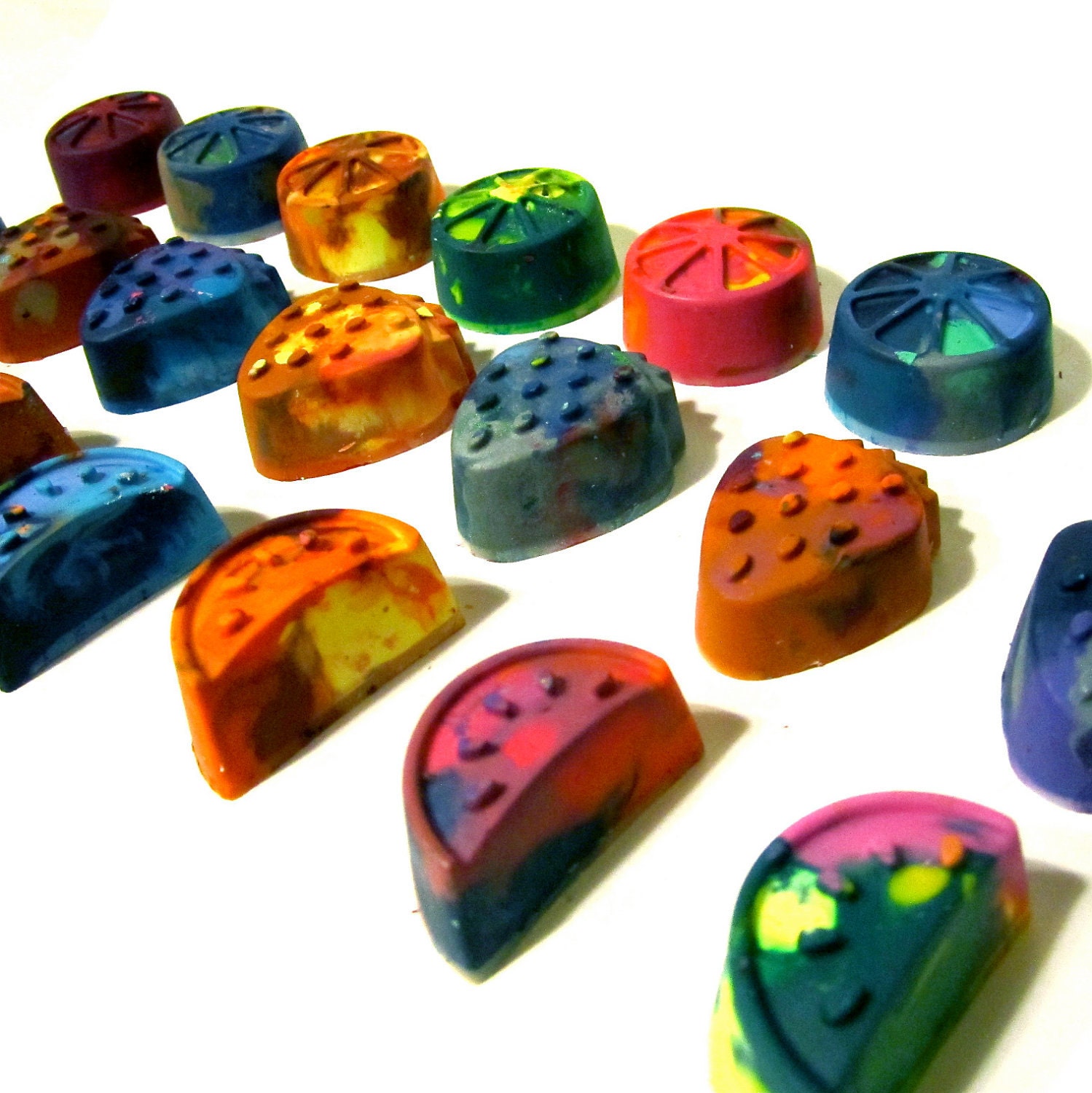 Recycled Crayons - Min Fruit Rainbow Crayons (Set of 6 Recycled Crayons)